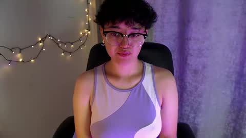 Snapshot of jero_harper1 chatting on February 20, 4:58 pm jero harper1 online show from February 20, 4:58 pm