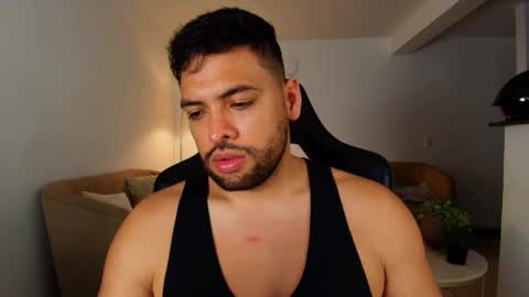 jerome3773 online show from February 16, 5:59 am