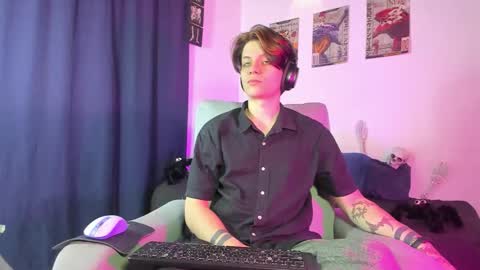 Angelo online show from October 26, 2:45 am