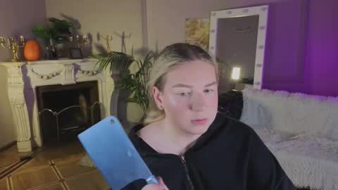 jes_solar online show from November 5, 10:01 pm