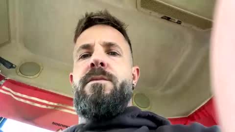 jesaj online show from January 17, 10:35 am