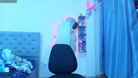Snapshot of jesica_wilson chatting on October 20, 1:10 am JESICA online show from October 20, 1:10 am