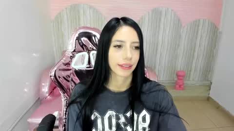 Jess online show from December 20, 6:35 pm