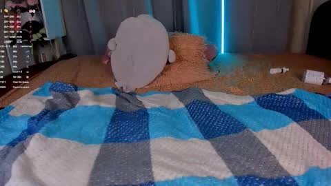 Jess online show from December 17, 4:30 am