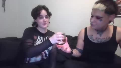 Jess and Pup online show from September 10, 2:45 am