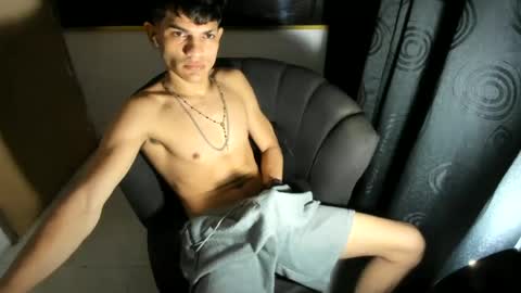 jesshot_bigcock online show from June 19, 7:58 am