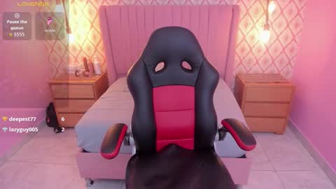  J E S S I  online show from November 14, 4:14 am