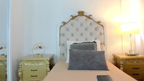 jessi lopez45 online show from February 9, 7:38 pm