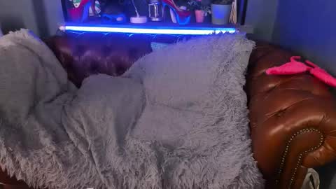 Jessica online show from March 3, 5:41 pm