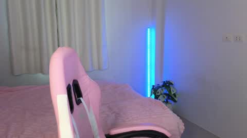 Jessy online show from May 22, 3:46 am
