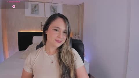 Jessi online show from December 18, 3:18 pm