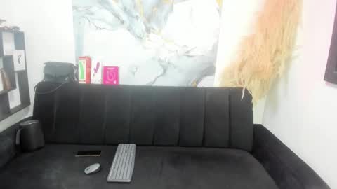 JESSICA online show from January 8, 10:15 pm