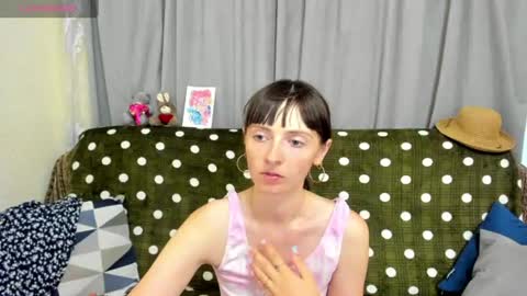 jessicaforris online show from July 17, 11:45 am