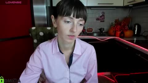 jessicaforris online show from November 5, 8:05 am