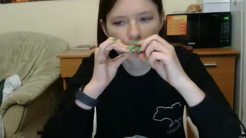 jessicaholland1 online show from May 27, 7:22 pm