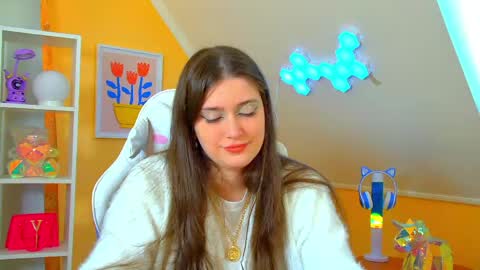 Jessica online show from April 21, 6:42 am