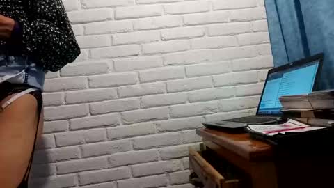jessicasixnorma online show from March 11, 4:41 am