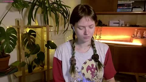 Jessie online show from February 7, 1:43 pm