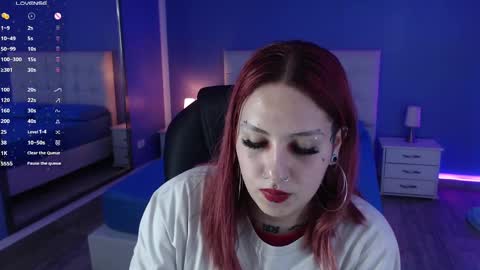 Snapshot of jessie_williams_01 chatting on December 19, 1:07 am Your Sweet Angel online show from December 19, 1:07 am