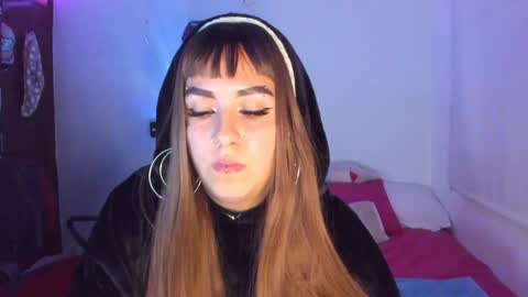 Snapshot of jessie_williams_01 chatting on January 9, 8:24 am Your Sweet Angel online show from January 9, 8:24 am