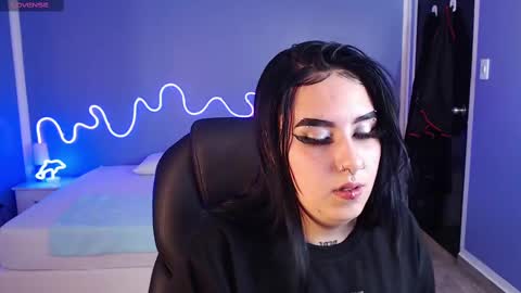 Snapshot of jessie_williams_01 chatting on February 21, 8:38 pm Your Sweet Angel online show from February 21, 8:38 pm