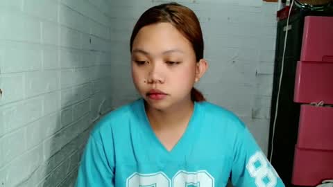 Jessie online show from April 26, 1:09 pm