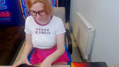 Victoria online show from March 27, 2:17 am