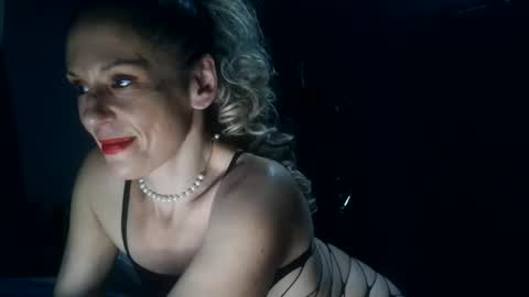 jessirabbit816 online show from September 22, 12:15 am