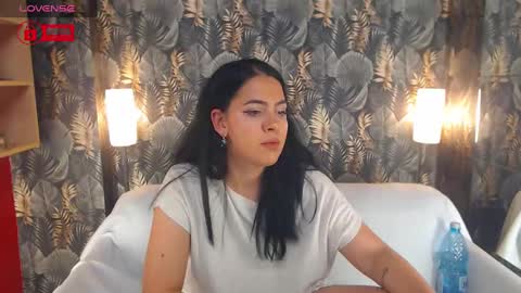 Snapshot of jessthewicked chatting on December 7, 5:48 pm JessTheWicked online show from December 7, 5:48 pm