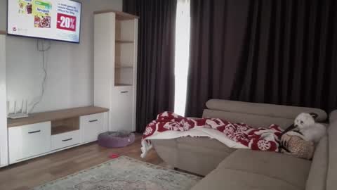 Jessye online show from October 1, 1:21 pm