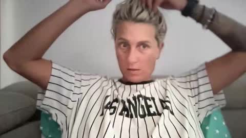 Jessye online show from October 22, 11:23 am