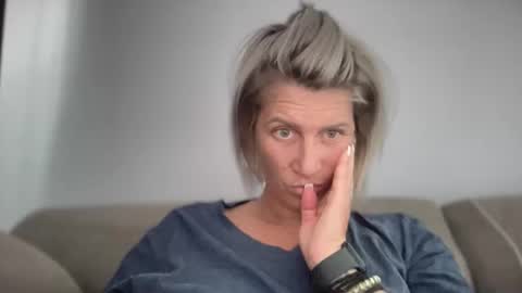 Jessye online show from April 23, 8:55 am