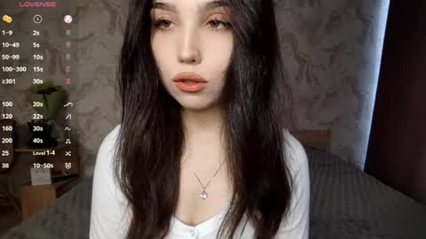 I am Gina ntmu Lets hit 10 Thumbs Up together online show from April 9, 9:26 am