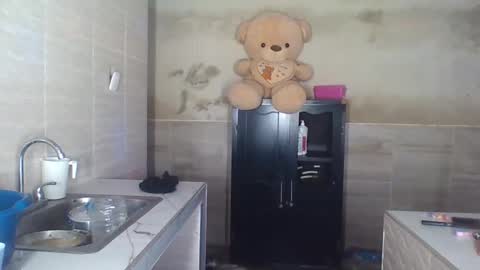 jewel_diamons online show from September 28, 4:10 am
