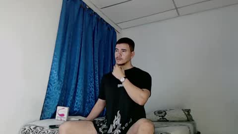 Juan David online show from March 6, 10:47 pm