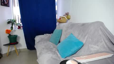 Camila online show from November 21, 11:08 am