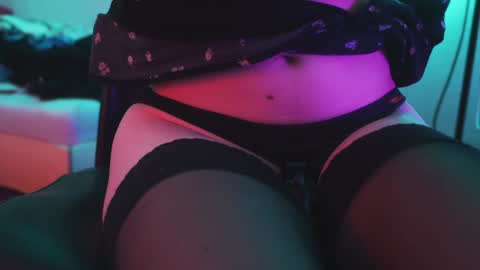 jfemk online show from January 19, 7:04 am