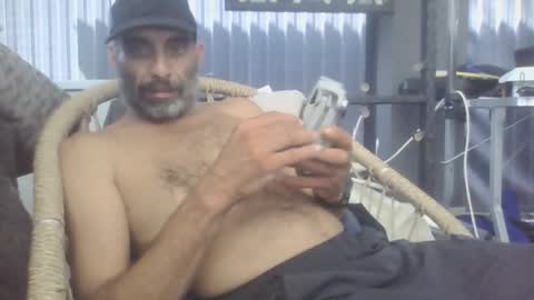 jglarsbel online show from March 22, 2:59 am