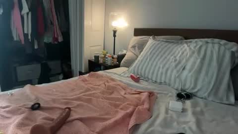 jhfromqueens online show from October 21, 5:12 am