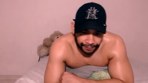 En moreno online show from November 5, 11:45 am