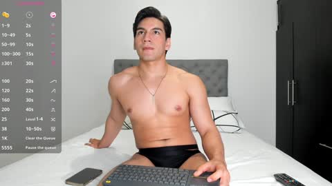 JHOAN online show from December 3, 11:07 pm