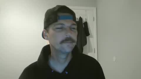 jholls online show from December 1, 4:54 am