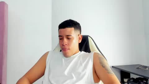 jhon_wick831 online show from June 24, 10:17 pm