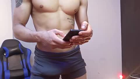 jhonny_thes28 online show from February 12, 10:02 pm