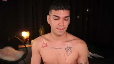 Jhonny  online show from November 19, 2:55 am