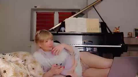 Anya online show from March 6, 8:41 pm