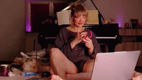 Anya online show from February 24, 11:19 pm