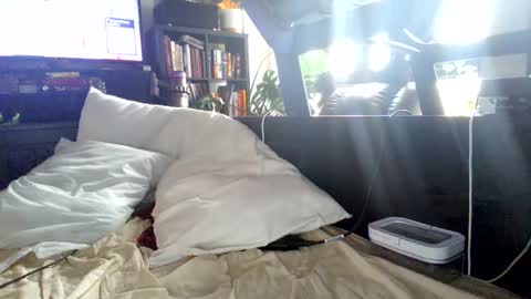 jibashot online show from April 2, 7:10 pm