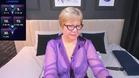 Jill  online show from March 3, 9:00 pm