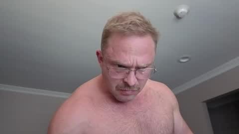 TravelingMassageGuy online show from March 26, 11:54 pm